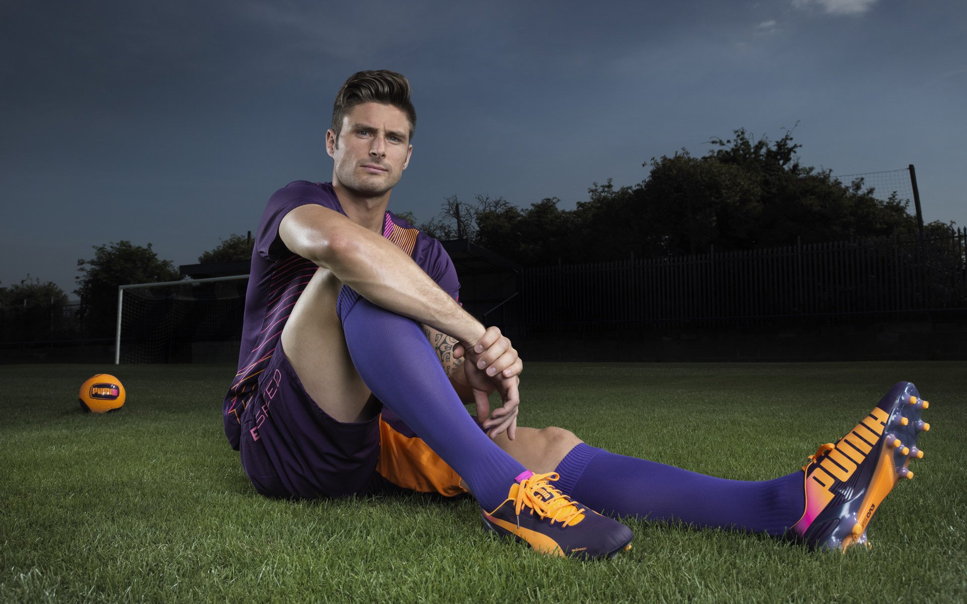 赫梅列夫斯基冲刺阶段表现抢眼，赫梅利诺夫