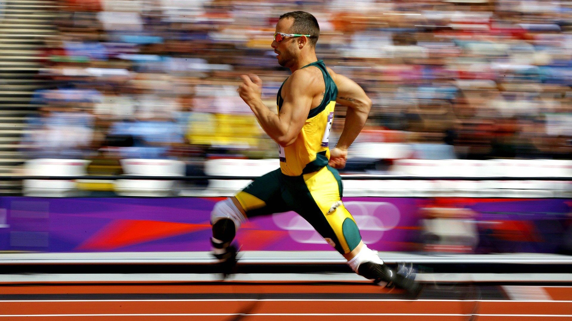 瓜帅爆改20岁新星！1米93踢边后卫如今有望冲击三狮主力